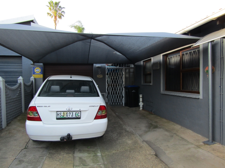 3 Bedroom Property for Sale in Humansdorp Eastern Cape